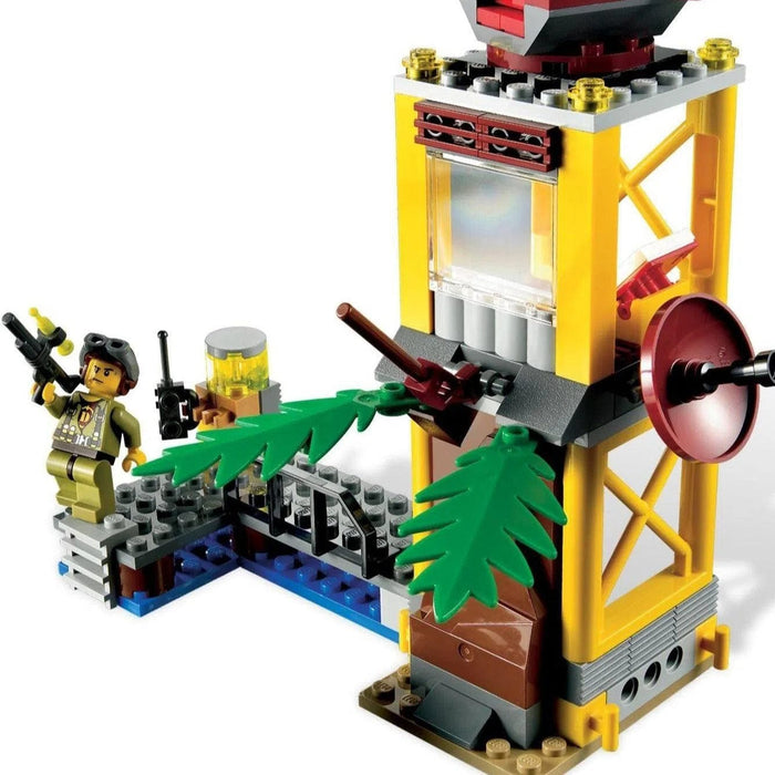 LEGO [Dino] - Tower Takedown Building Set - Series (5883)