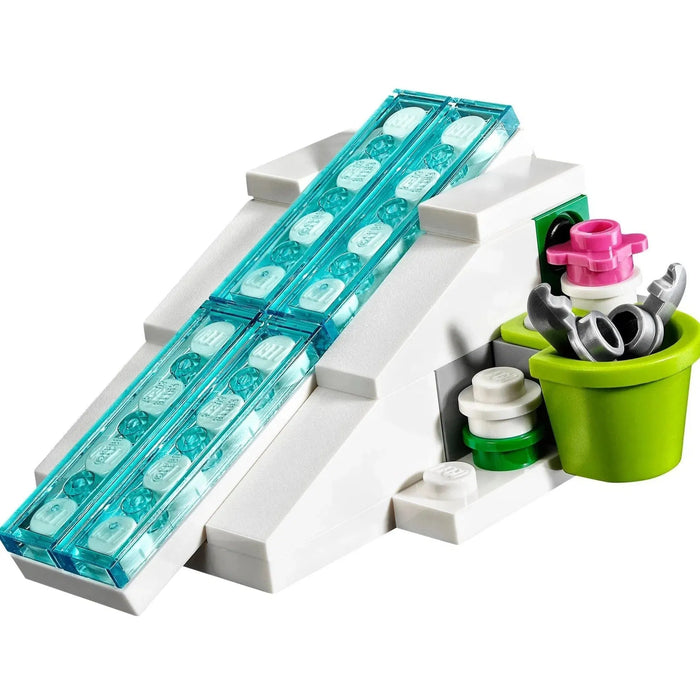 LEGO [Disney] - Elsa's Sparkling Ice Castle Building Set - Frozen Series (41062)