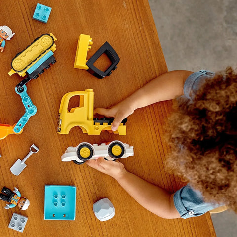 LEGO [Duplo] - Truck & Tracked Excavator Building Set (10931) - Image 7