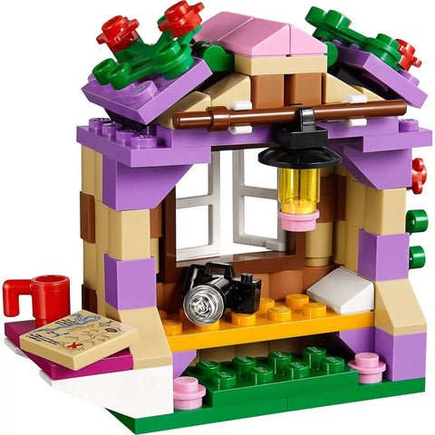 LEGO [Friends] - Andrea's Mountain Hut Building Set - Great Outdoors Series (41031) - Image 3