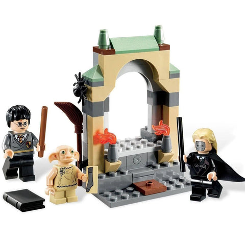 LEGO [Harry Potter] - Freeing Dobby Building Set - Chamber of Secrets Series (4736)