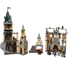LEGO [Harry Potter] - Hogwarts Castle Building Set - Philosopher's Stone Series (4709)