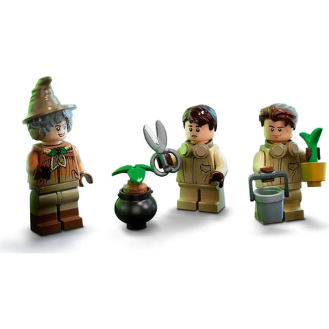 LEGO [Harry Potter] - Hogwarts Moment: Herbology Class Building Set (76384) - Image 6