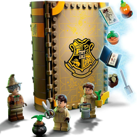 LEGO [Harry Potter] - Hogwarts Moment: Herbology Class Building Set (76384) - Image 7