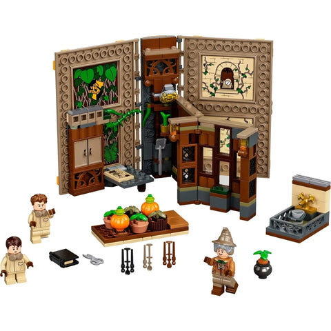 LEGO [Harry Potter] - Hogwarts Moment: Herbology Class Building Set (76384) - Image 8