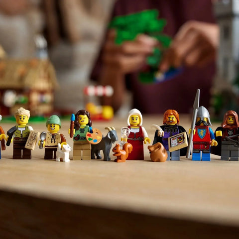 LEGO [Icons] - Medieval Town Square Building Set - Castle System Series (10332) - Image 11