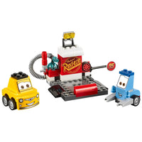 LEGO [Juniors] - Guido and Luigi's Pit Stop Building Set - Cars 3 Series (10732)- Image 2