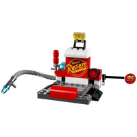 LEGO [Juniors] - Guido and Luigi's Pit Stop Building Set - Cars 3 Series (10732)- Image 4