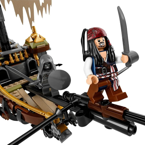 LEGO [Pirates of the Caribbean] - Silent Mary Building Set - Dead Men Tell No Tales Series (71042) - Image 15
