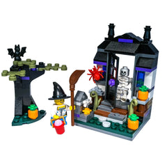 LEGO [Seasonal] - Trick or Treat Halloween Building Set - Halloween Series (40122)