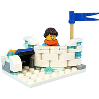 LEGO [Seasonal] - Winter Snowball Fight Building Set - Christmas Series (40424)- Image 4
