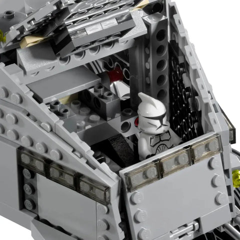 LEGO [Star Wars] - Clone Turbo Tank Building Set - The Clone Wars Series (8098)