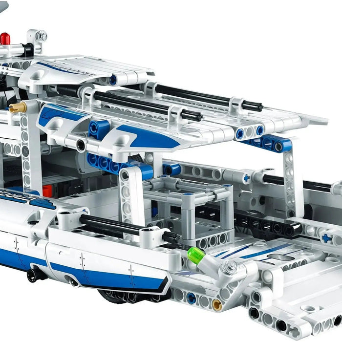LEGO [Technic] - Cargo Plane Building Set - (42025)