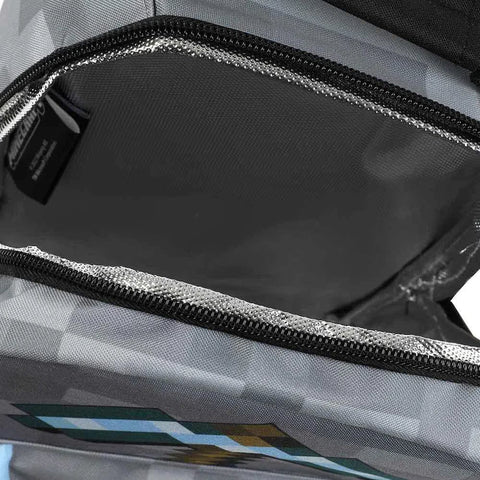 Minecraft - Diamond Pickaxe Insulated Lunchbox - Bioworld
