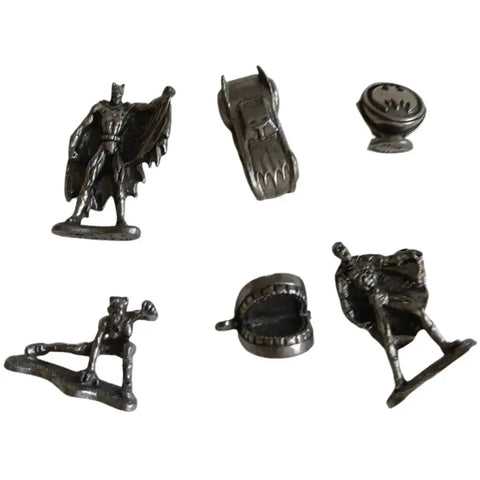 Monopoly: Batman Collector's Edition [DC Comics] - Economic Superhero Board Game for Family, Adults and Children (2-6 Players, Age 8+) - Hasbro (2005)