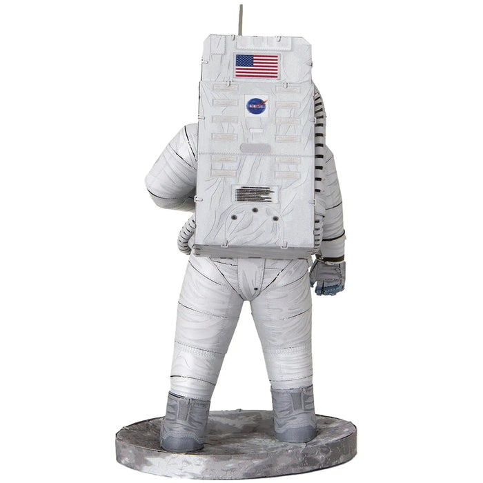 NASA - Apollo 11 Astronaut Figure Model Kit (Steel, Moderate Difficulty) - Fascinations - Metal Earth Premium Series - (2024)