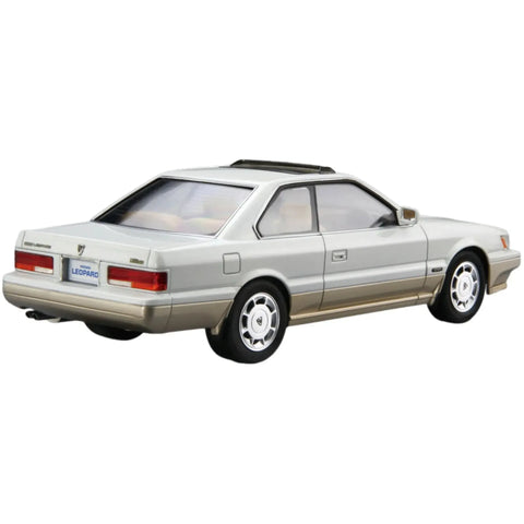 Nissan - UF31 Leopard Ultima V30 Twincam Turbo Car Figure Model Kit (1:24 Scale) - Aoshima - The Model Car Series No. 117 - Image 4
