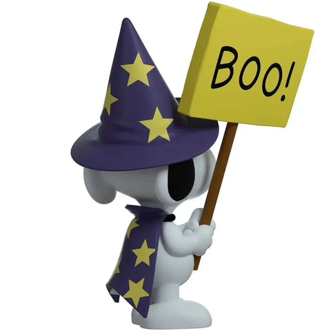 Peanuts - Halloween Costume Snoopy holding 