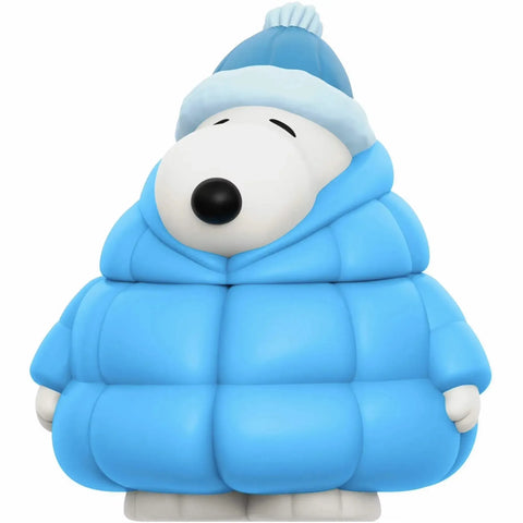 Peanuts - Puffy Coat Snoopy Action Figure (5