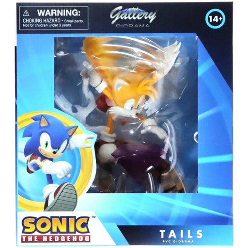 Sonic the Hedgehog - Tails Figure (9") - Diamond Select Toys - Gallery Diorama Series