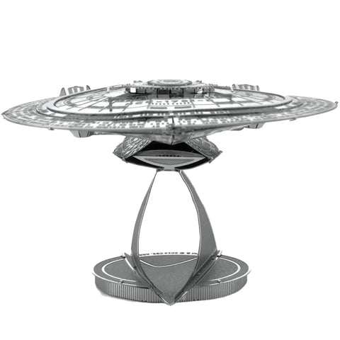 Star Trek: The Next Generation - Unpainted USS Enterprise NCC-1701-D Ship Figure Model Kit (Steel, Moderate Difficulty) - Fascinations - Metal Earth Series - Image 4