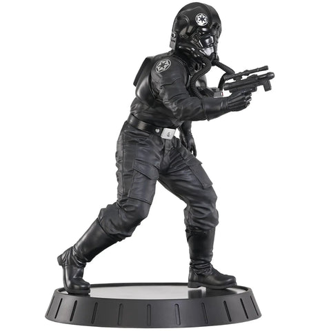 Star Wars [A New Hope] - TIE Pilot Statue Figure (12