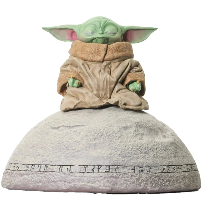 Star Wars - Grogu on Seeing Stone Statue Figure (1:2 Scale, Limited Edition: 1 of 1,000) - Diamond Select Toys [Gentle Giant Ltd.] - Milestones Series - (2021)