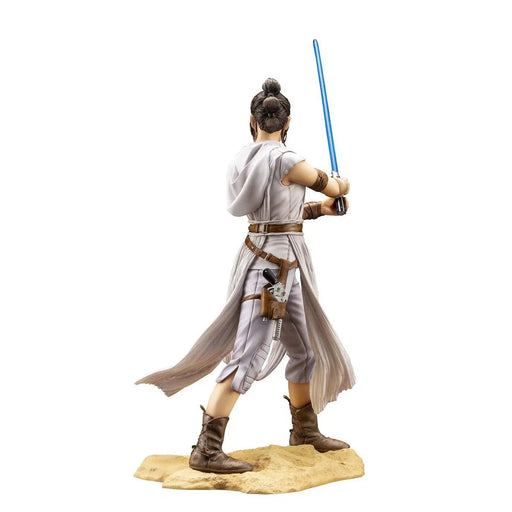Star Wars - Rey with Lightsaber Statue Figure (1:7 Scale) - Kotobukiya - ArtFX Series