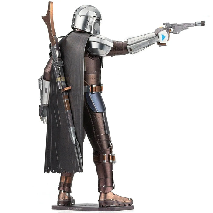 Star Wars: The Mandalorian - The Mandalorian 3D Figure Model Kit (Steel, Hard Difficulty) - Fascinations - Metal Earth Premium Series - (2020)