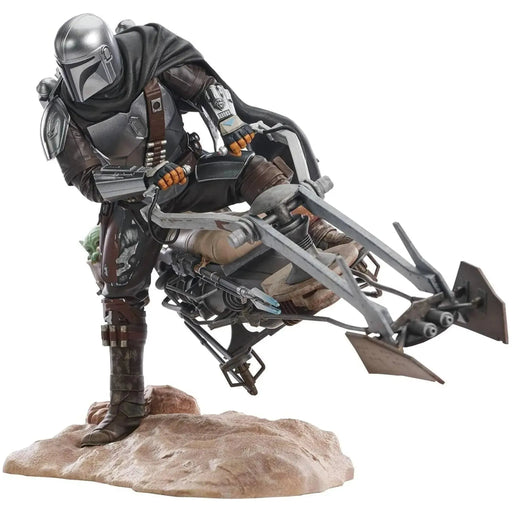 Star Wars - The Mandalorian on Swoop Bike Statue (1/7 Scale) - Gentle Giant Ltd. - Premier Collection