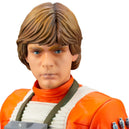 Star Wars - X-Wing Pilot Luke Skywalker Model Kit (1:10 Scale, Pre-Painted) - Kotobukiya - ArtFX+ Series