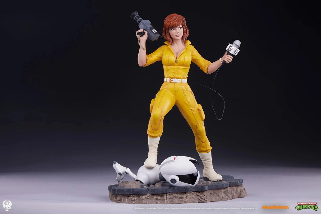 Teenage Mutant Ninja Turtles - April O'Neil Statue (18.5") - PCS - Premier Series