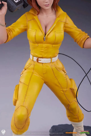 Teenage Mutant Ninja Turtles - April O'Neil Statue (18.5