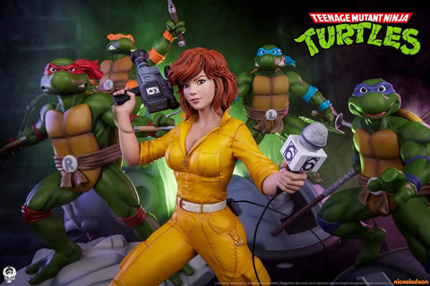 Teenage Mutant Ninja Turtles - April O'Neil Statue (18.5