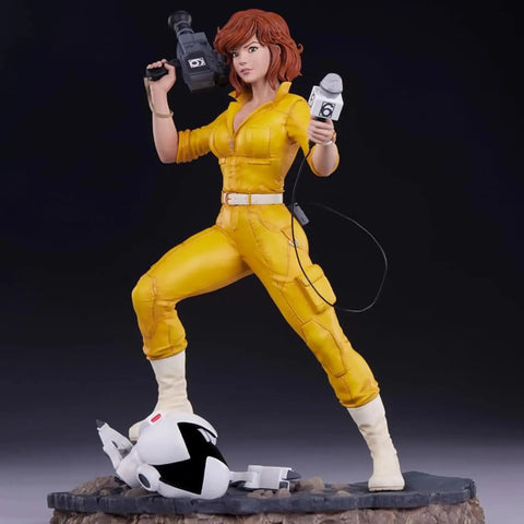 Teenage Mutant Ninja Turtles - April O'Neil Statue (18.5