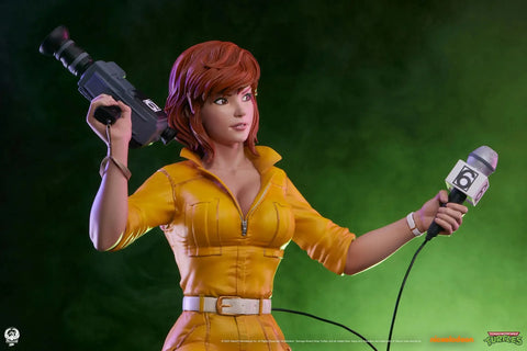 Teenage Mutant Ninja Turtles - April O'Neil Statue (18.5