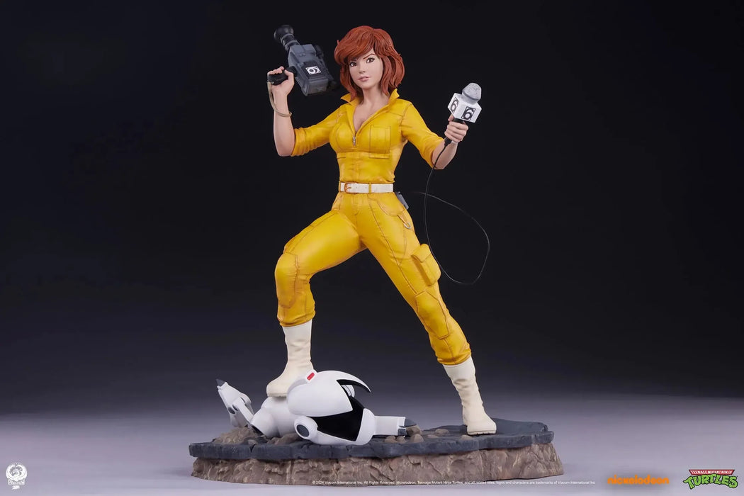 Teenage Mutant Ninja Turtles - April O'Neil Statue (18.5") - PCS - Premier Series