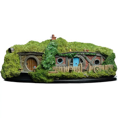 The Hobbit: An Unexpected Journey - 24 Gandalf's Cutting Hobbit Hole Statue - Weta Workshop