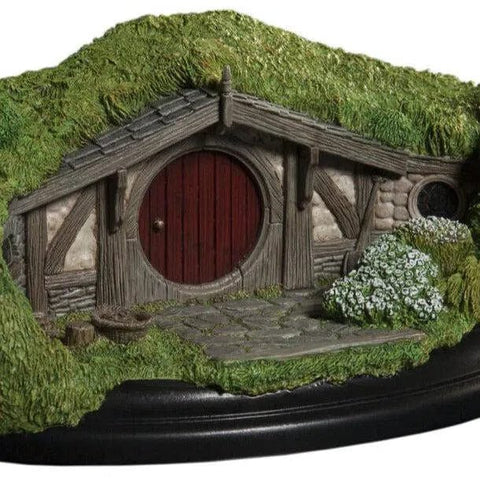 The Hobbit: An Unexpected Journey - 40 Bagshot Row with Red Door Hobbit Hole Statue Figure - Weta Workshop