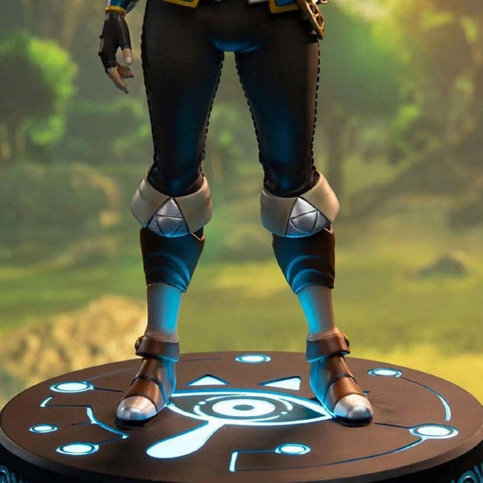 The Legend of Zelda: Breath of the Wild - Princess Zelda Figure (10") - First 4 Figures