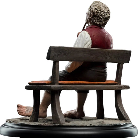 The Lord of the Rings - Bilbo Baggins Smoking Statue Figure (4.1