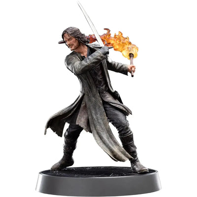 The Lord of the Rings - Weathertop Battle Aragorn with Sword and Torch Statue Figure (11