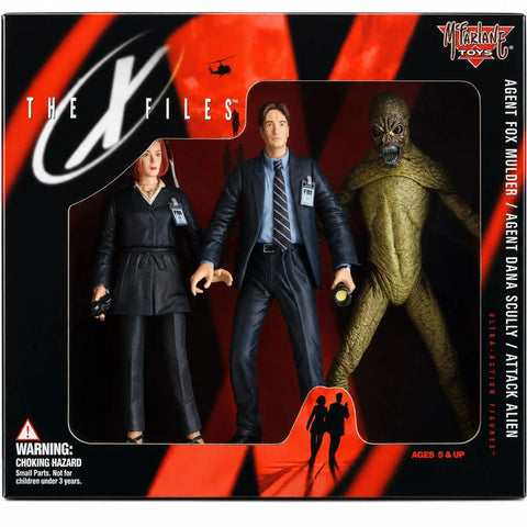 The X-Files - Fight the Future 3-Pack Action Figure Set (Agent Fox Mulder, Agent Dana Scully & Attack Alien) - McFarlane Toys - Ultra Action Figures Series - (1998) - Image 1