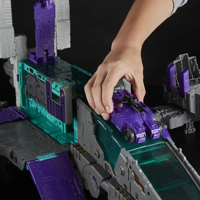 Transformers Generations Titans Return - Trypticon Action Figure (18") - Titan Class