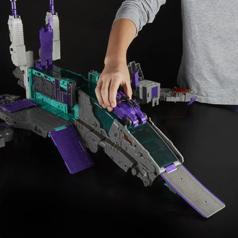 Transformers Generations Titans Return - Trypticon Action Figure (18