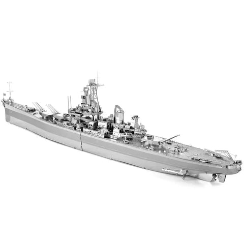 World War II [The United States Navy] - Unpainted USS Missouri BB-63 Battleship Figure Model Kit (Steel, Expert Difficulty) - Fascinations - Metal Earth Premium Series