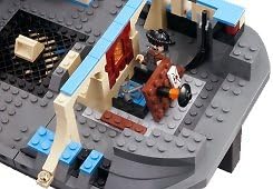LEGO Harry Potter - The Durmstrang Ship Building Set (4768) - Image 4