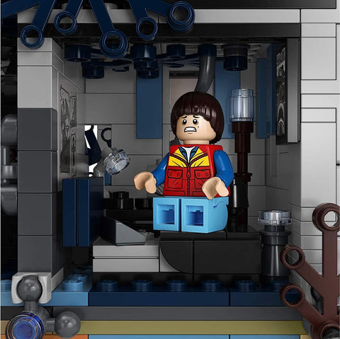 LEGO Stranger Things - The Upside Down Building Set (2287 Pieces) - 75810 - Image 7