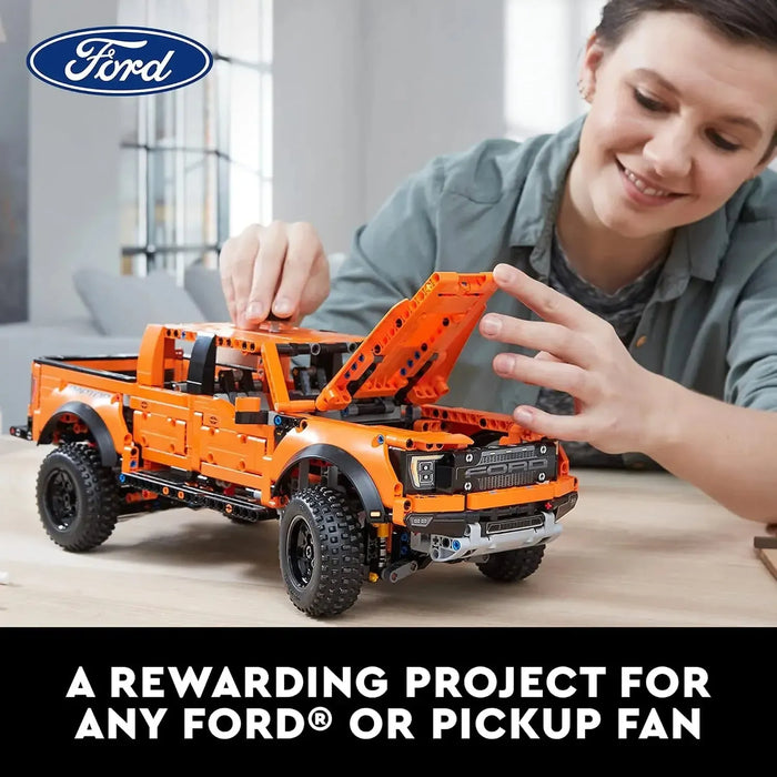 LEGO [Technic] - Ford F-150 Raptor Building Set (42126)