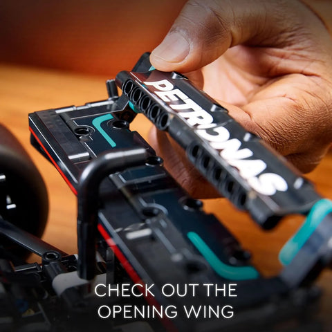 LEGO [Technic] - Mercedes-AMG F1 W14 E Performance Building Set (42171) - Image 5